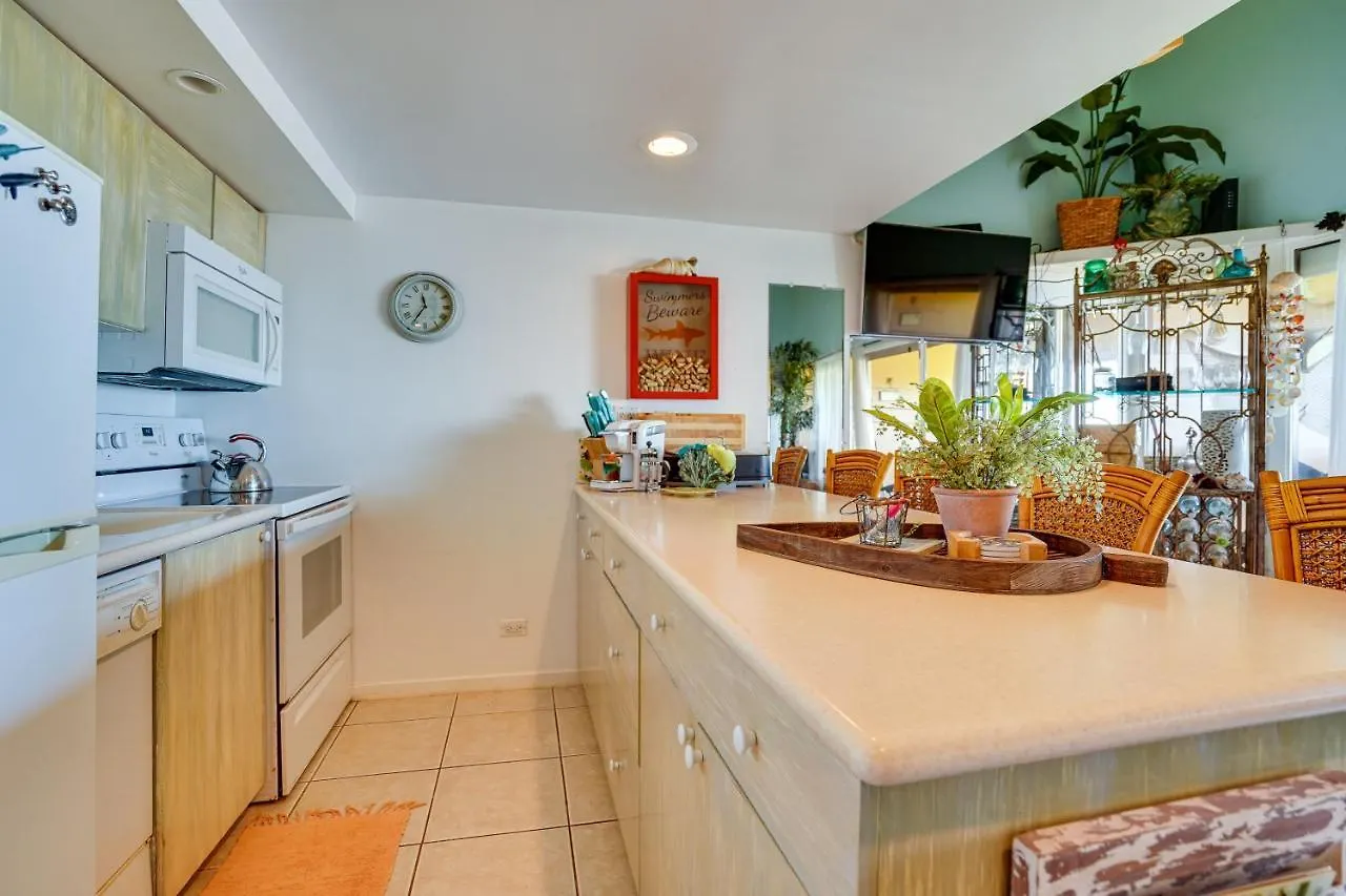 Oceanfront Maunaloa Condo, Steps To Pool And Beach! USA
