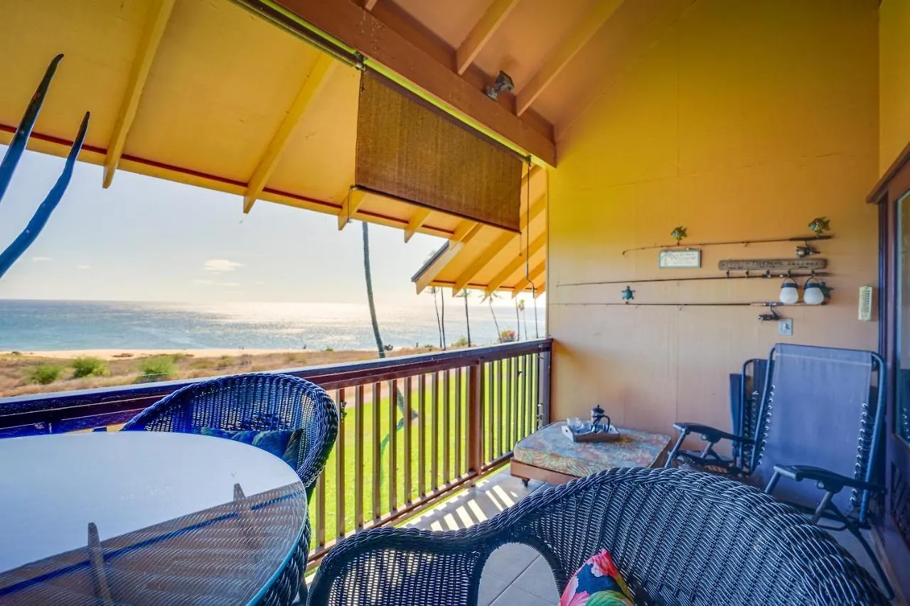 Oceanfront Maunaloa Condo, Steps To Pool And Beach!